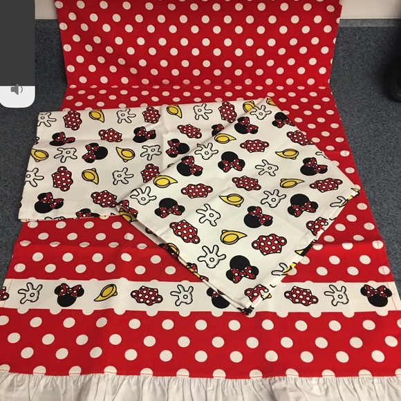 Authentic Disney Dish Towels Set of two Red and White - Picture 2 of 6